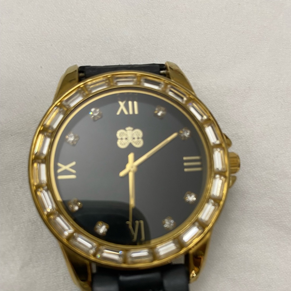 Black and gold watch cilicone strap